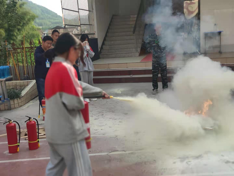 专门管教青春期少年叛逆厌学网瘾的学校